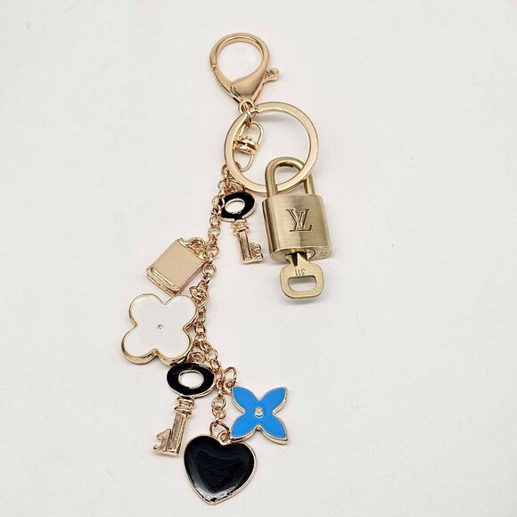 Authentic Louis Vuitton Lock & Key with unbranded Bagcharm, Keycharm, Keychain - Picture 1 of 7